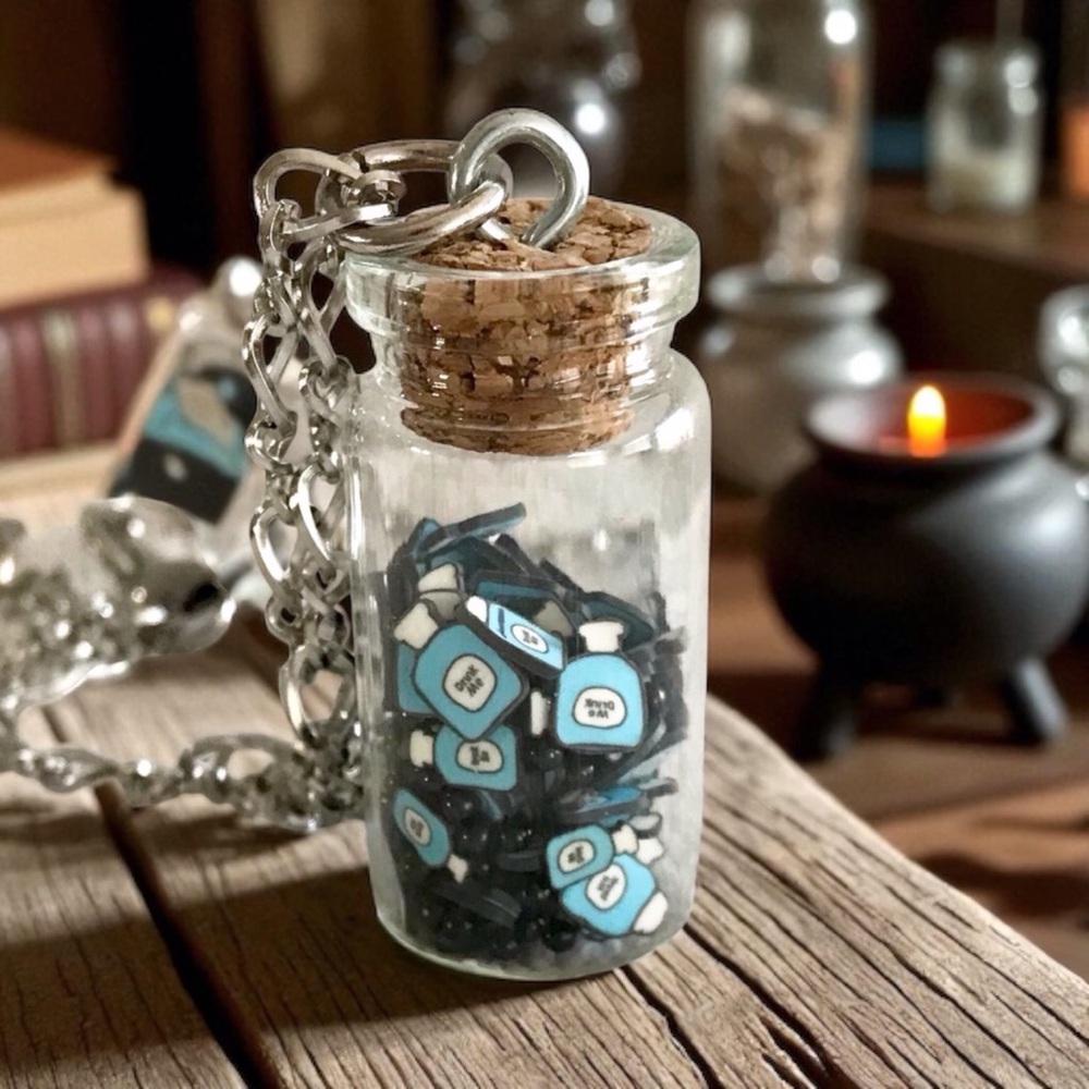 🆕 Drink Me Potions in a Jar Pendant Necklace Stainless Steel